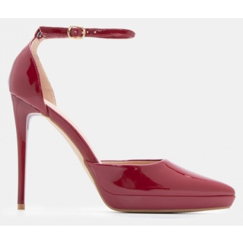 γόβες μυτερές με μπαρέτα  σε προσφορά