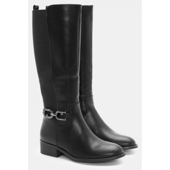 μπότες με διακοσμητικό λουράκι 