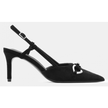 γόβες μυτερές με διακοσμητική αγκράφα  σε προσφορά