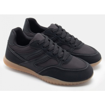 sneakers σε συνδυασμό υλικών - μαύρο σε προσφορά