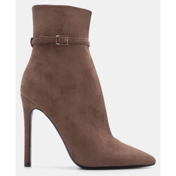 μποτάκια μυτερά με άνοιγμα στο πλάι 