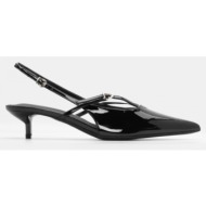 γόβες μυτερές με λουράκι...