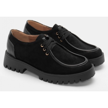 δετά παπούτσια με τρακτερωτή σόλα  σε προσφορά