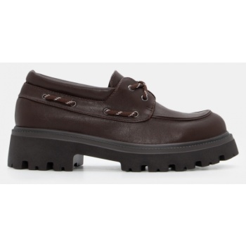 δετά παπούτσια με τρακτερωτή σόλα  σε προσφορά