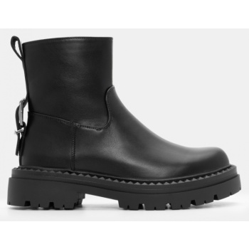 μποτάκια με διακοσμητικό λουράκι - μαύρο σε προσφορά