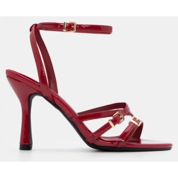 πέδιλα με μπαρέτα & λουράκια  σε προσφορά