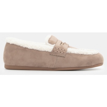 μοκασίνια με εσωτερική επένδυση γούνας σε προσφορά
