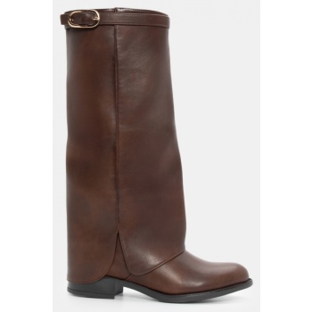 μπότες με εφέ αναδιπλούμενης φάσας  σε προσφορά