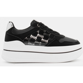 sneakers σε συνδυασμό χρωμάτων & υλικών σε προσφορά