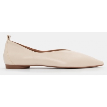 γοβάκια μυτερά με ραφή μπροστά - μπεζ