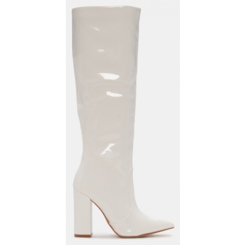 μπότες μυτερές με τακούνι  σε προσφορά