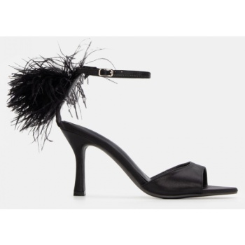 πέδιλα με μπαρέτα από πούπουλα - μαύρο σε προσφορά