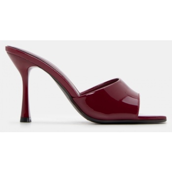 mules με φαρδιά φάσα - μπορντό-λουστρίνι σε προσφορά