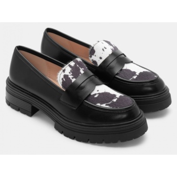 μοκασίνια με λεπτομέρεια cow - μαύρο σε προσφορά