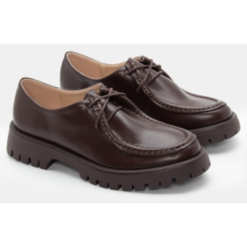 μοκασίνια δετά με τρακτερωτή σόλα  σε προσφορά