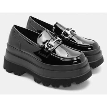 μοκασίνια δίσολα με διακοσμητική σε προσφορά