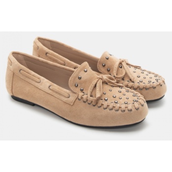 μοκασίνια με διακοσμητικά τρούκς  σε προσφορά