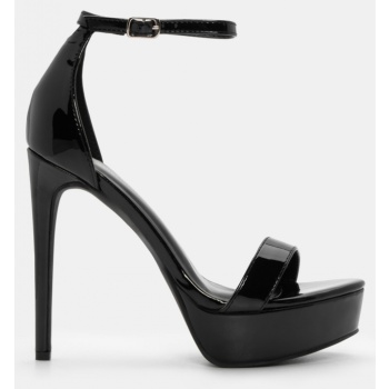 πέδιλα με μπαρέτα & φιάπα  σε προσφορά