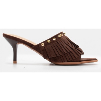 mules με διακοσμητικά τρουκς & κρόσσια σε προσφορά