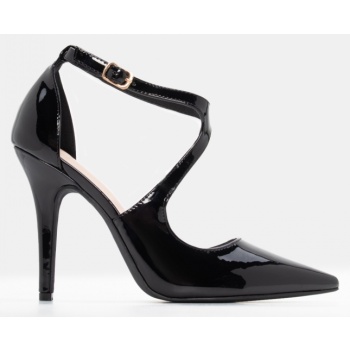 γόβες μυτερές με λοξό λουράκι & μπαρέτα σε προσφορά