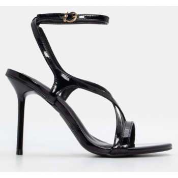 πέδιλα με χιαστί λουράκια & μπαρέτα  σε προσφορά