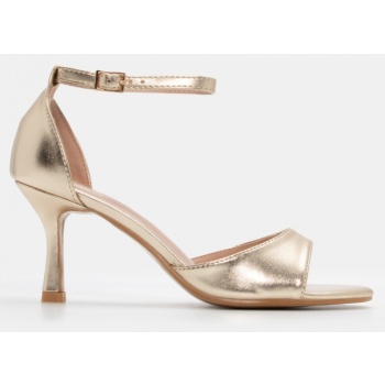 πέδιλα με μπαρέτα - χρυσό σε προσφορά