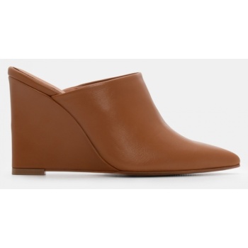 mules μυτερά με πλατφόρμα - κάμελ σε προσφορά