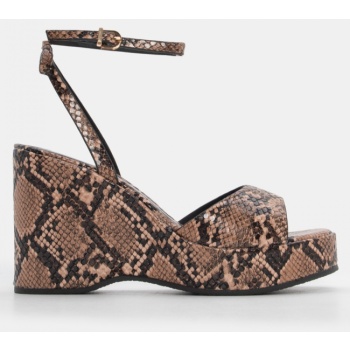 πλατφόρμες με snake print λεπτομέρεια  σε προσφορά