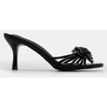 mules με διακοσμητικό λουλούδι - μαύρο σε προσφορά