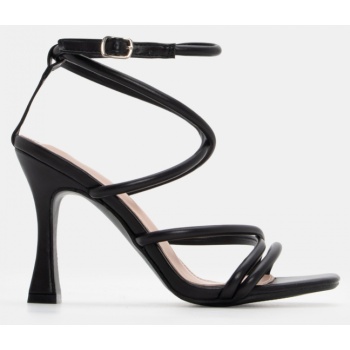 πέδιλα με λουράκια σε χιαστί σχέδιο  σε προσφορά