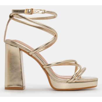 πέδιλα με χιαστί λουράκια & φιάπα  σε προσφορά