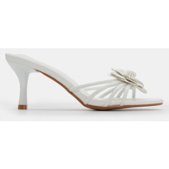 mules με διακοσμητικό λουλούδι - λευκό σε προσφορά