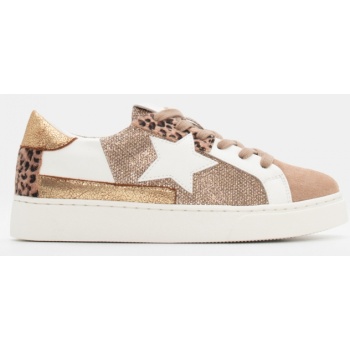 sneakers σε συνδυασμό χρωμάτων & υλικών σε προσφορά