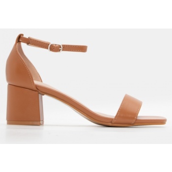 πέδιλα με μπαρέτα - κάμελ σε προσφορά