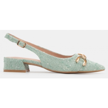 γοβάκια μυτερά με διακοσμητική αγκράφα σε προσφορά