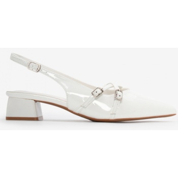 γόβες μυτερές με χιαστί λουράκια  σε προσφορά