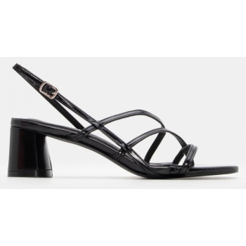 πέδιλα με λοξά λουράκια - μαύρο σε προσφορά