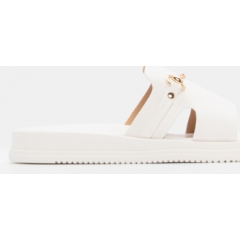 σανδάλια flatform με διακοσμητική σε προσφορά