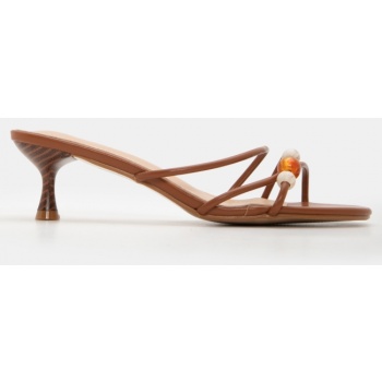 mules με διακοσμητικές χάντρες - κάμελ σε προσφορά