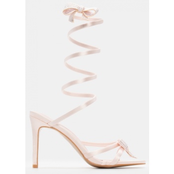 πέδιλα με περιστρεφόμενο λουράκι  σε προσφορά