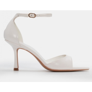 πέδιλα μυτερά με μπαρέτα - λευκό σε προσφορά