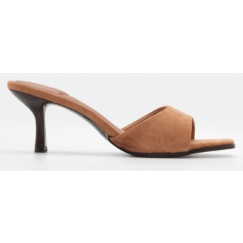 mules με τακούνι - κάμελ σε προσφορά