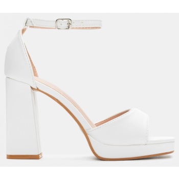 πέδιλα με μπαρέτα & φιάπα - λευκό σε προσφορά