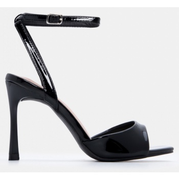 πέδιλα με μπαρέτα - μαύρο-λουστρίνι σε προσφορά