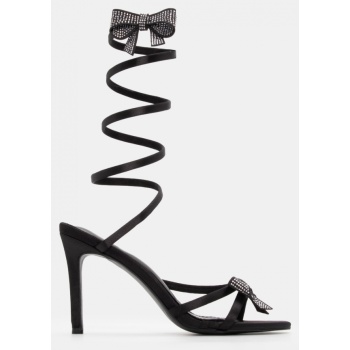 πέδιλα με περιστρεφόμενο λουράκι  σε προσφορά