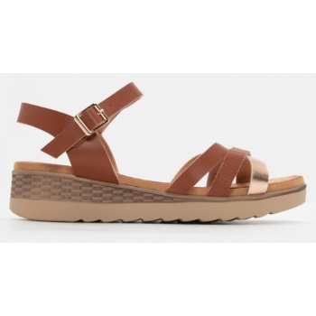 σανδάλια flatform με χιαστί λουράκια  σε προσφορά