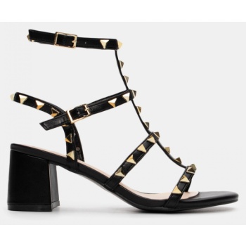 πέδιλα με πολλαπλά λουράκια & τρούκς  σε προσφορά