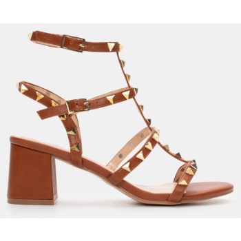 πέδιλα με πολλαπλά λουράκια & τρούκς  σε προσφορά