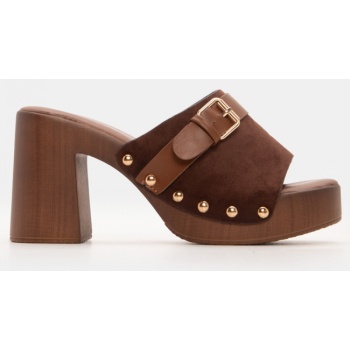 clogs με φαρδιά φάσα & διακοσμητικό σε προσφορά