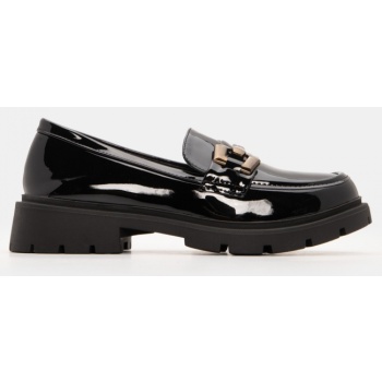 μοκασίνια με διακοσμητική αγκράφα  σε προσφορά